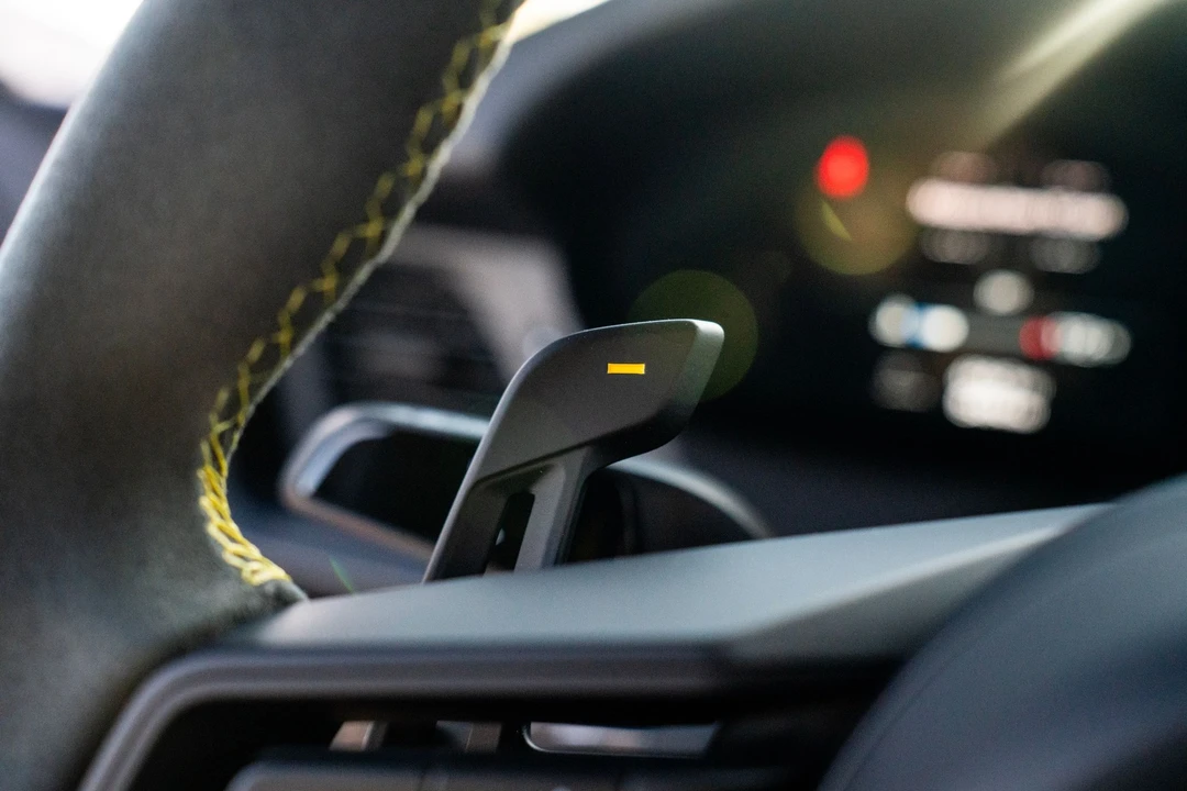 2024 Porsche 992 GT3 - Image 19 of 31