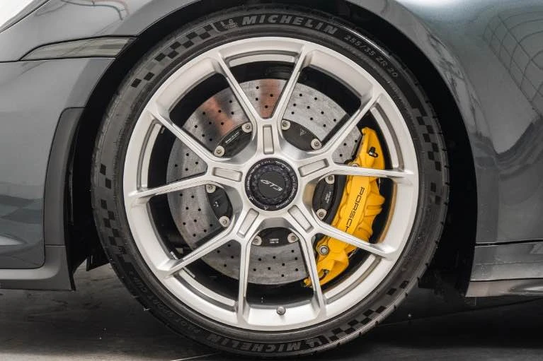 2024 Porsche 992 GT3 - Image 4 of 11
