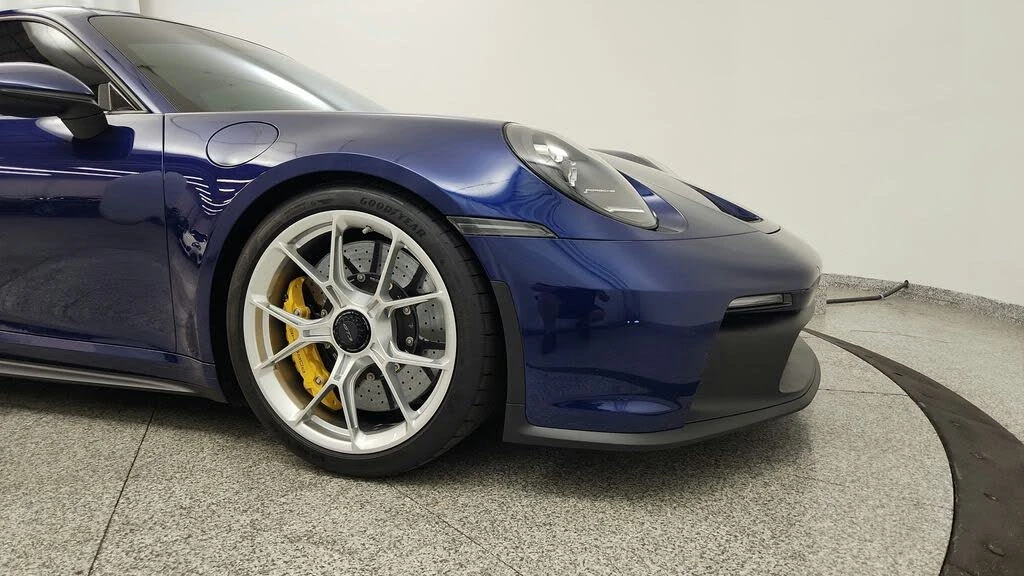 2024 Porsche 992 GT3 - Image 28 of 31