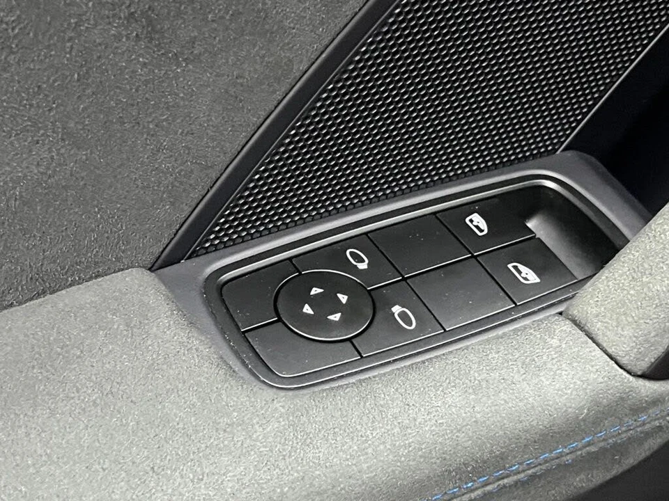 2024 Porsche 992 GT3 - Image 28 of 31
