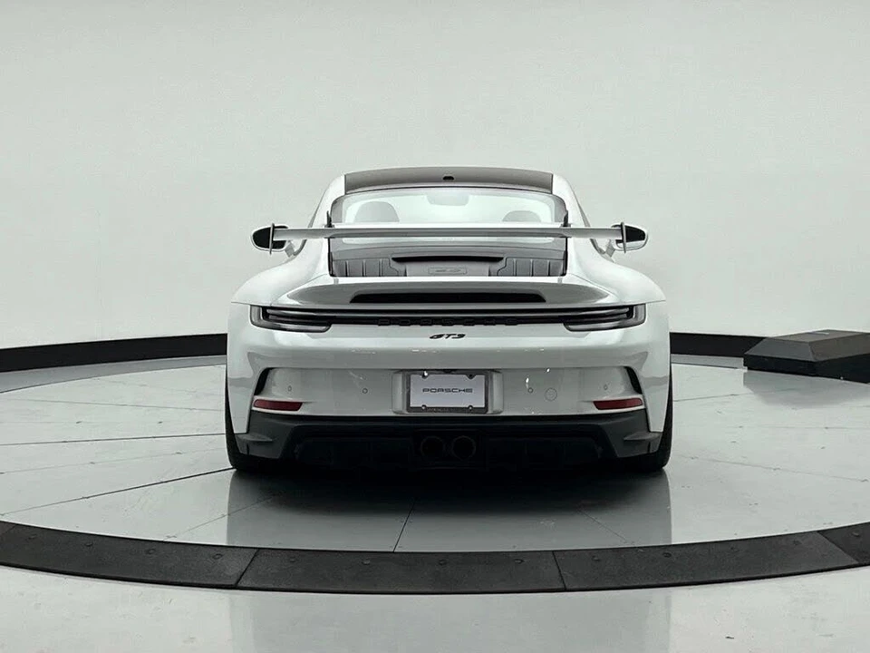 2024 Porsche 992 GT3 - Image 9 of 31