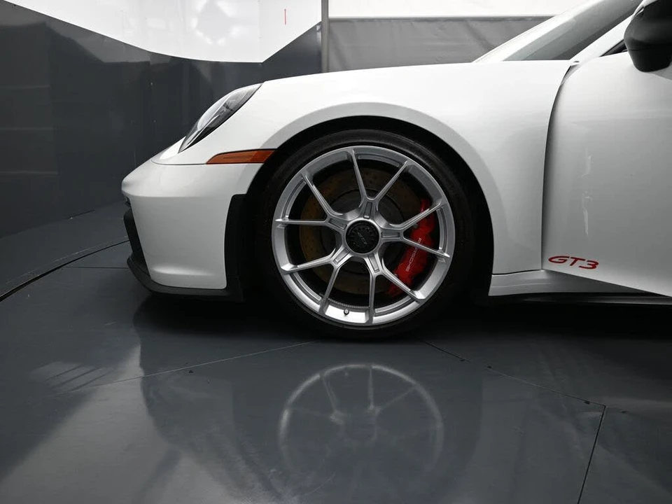 2024 Porsche 992 GT3 - Image 6 of 31