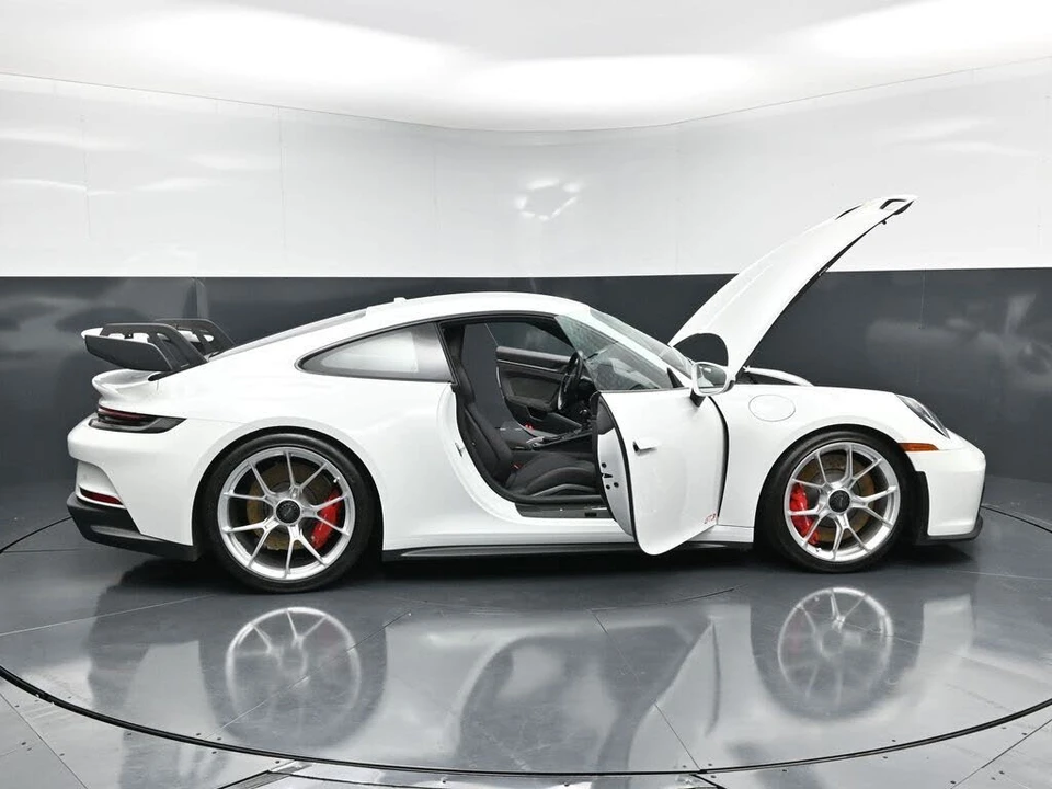 2024 Porsche 992 GT3 - Image 31 of 31