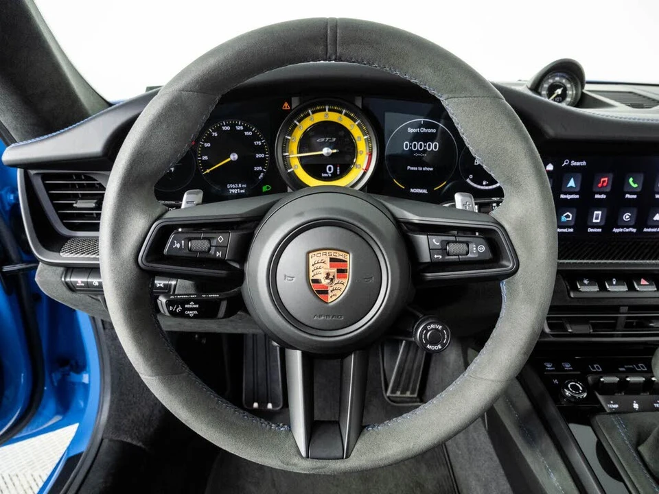 2024 Porsche 992 GT3 - Image 9 of 31