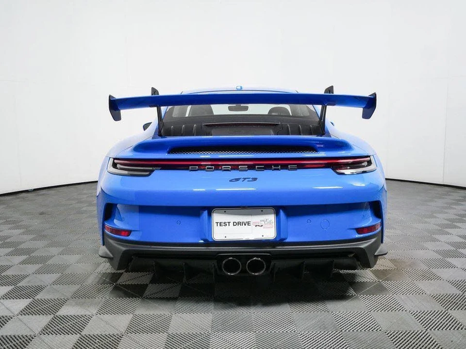 2024 Porsche 992 GT3 - Image 26 of 31