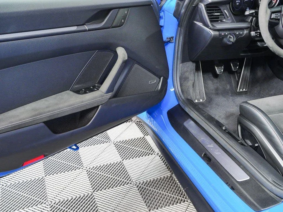 2024 Porsche 992 GT3 - Image 8 of 31