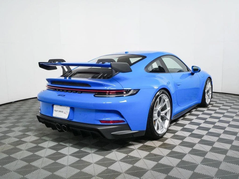 2024 Porsche 992 GT3 - Image 25 of 31