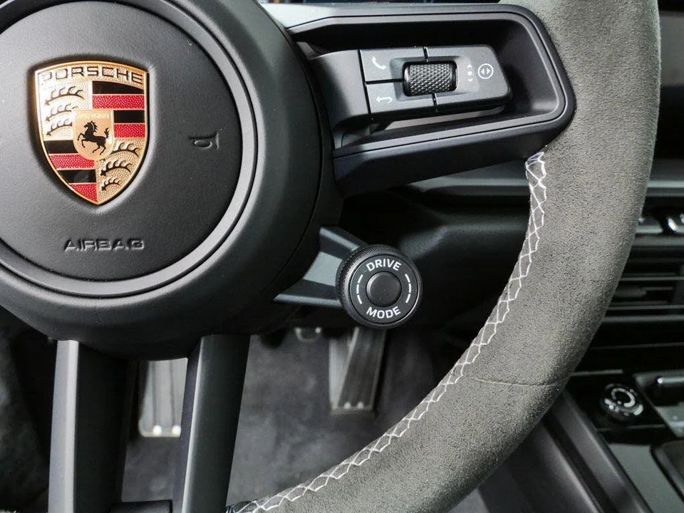 2024 Porsche 992 GT3 - Image 11 of 31