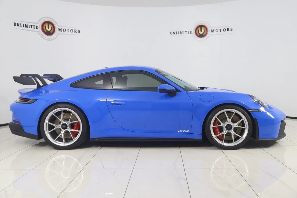 2024 Porsche 992 GT3 - Image 2 of 31