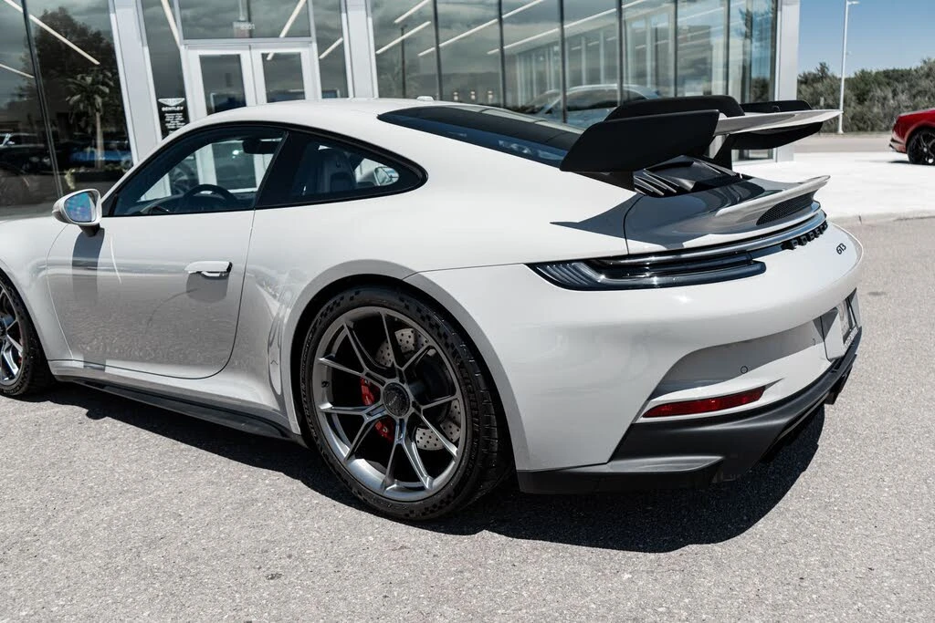 2024 Porsche 992 GT3 - Image 9 of 31