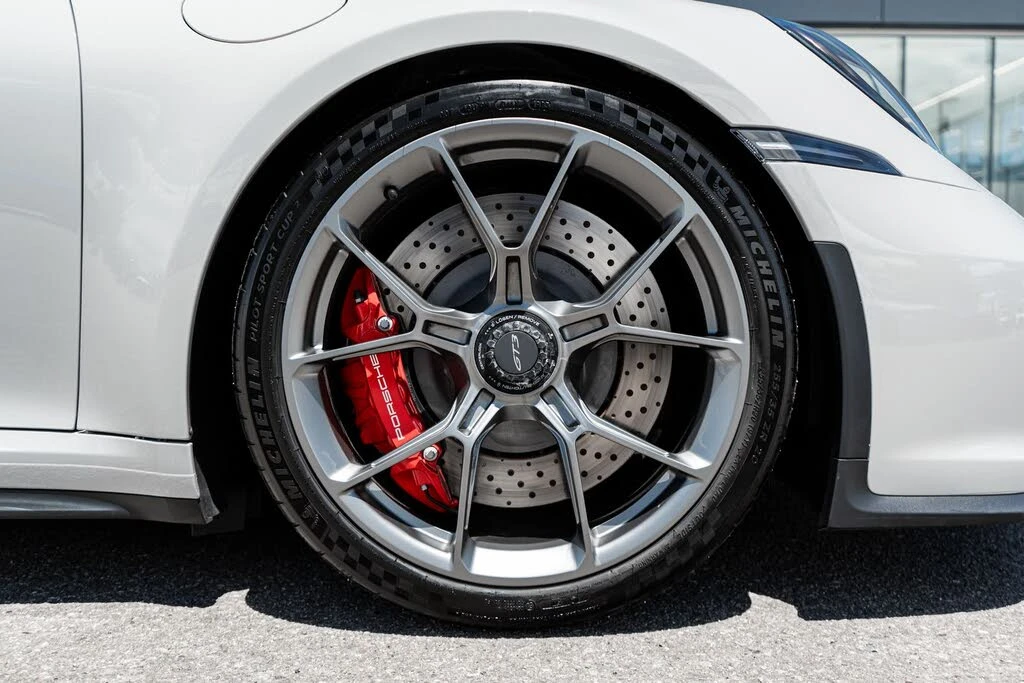 2024 Porsche 992 GT3 - Image 16 of 31