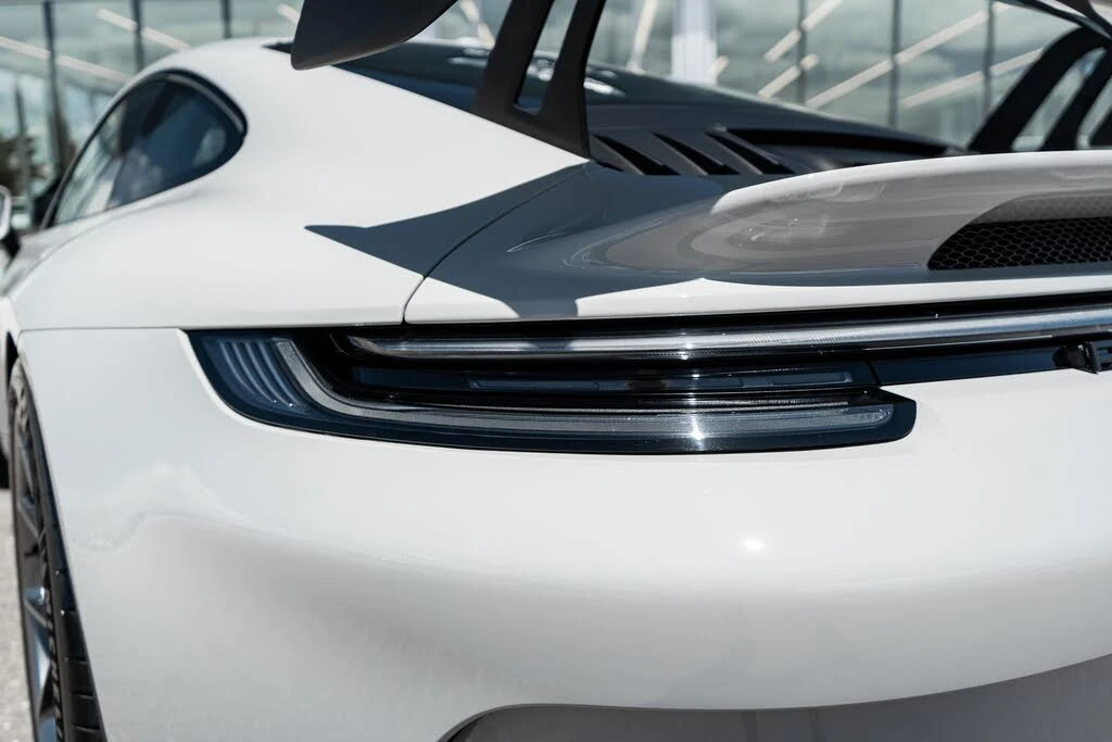 2024 Porsche 992 GT3 - Image 12 of 31