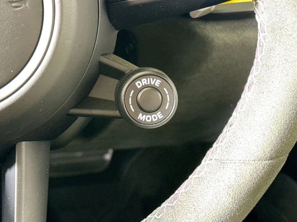 2024 Porsche 992 GT3 - Image 19 of 31