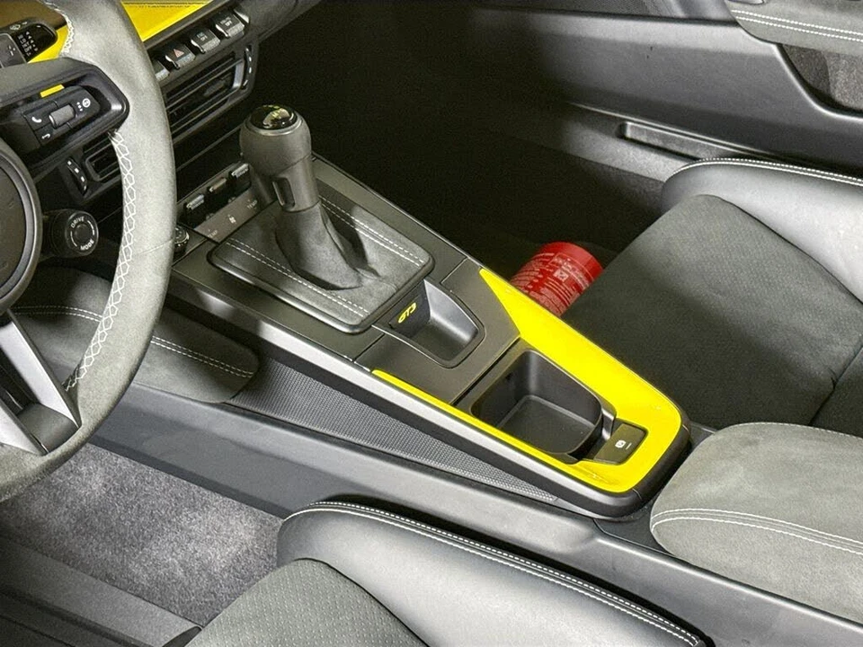 2024 Porsche 992 GT3 - Image 14 of 31