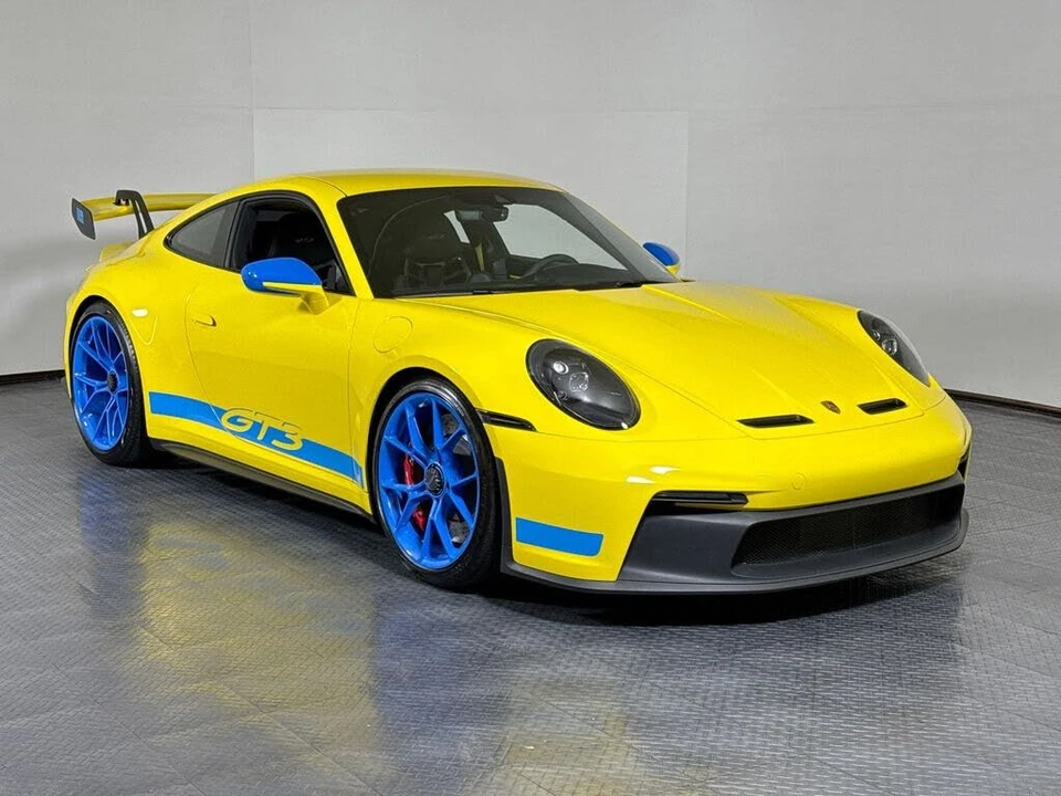 2024 Porsche 992 GT3 - Image 9 of 31