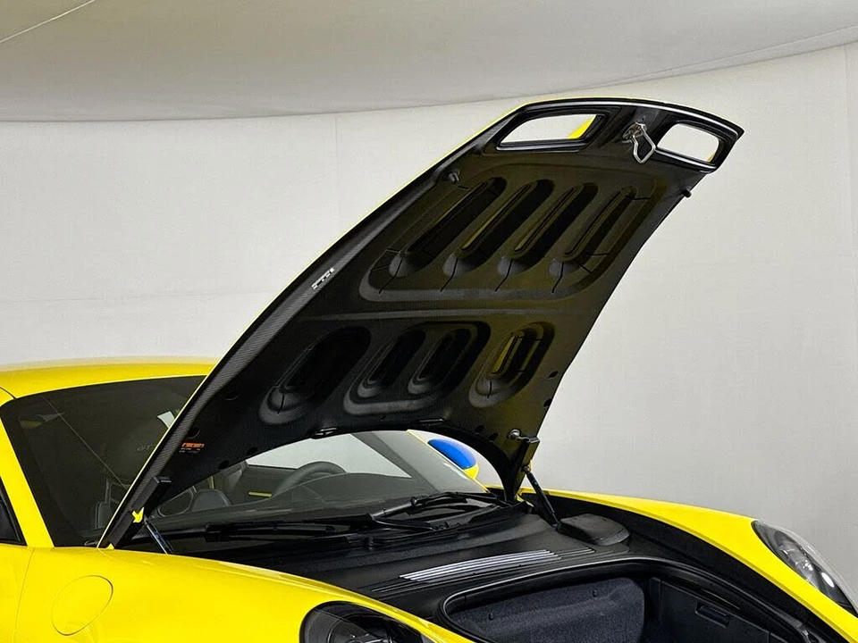 2024 Porsche 992 GT3 - Image 26 of 31