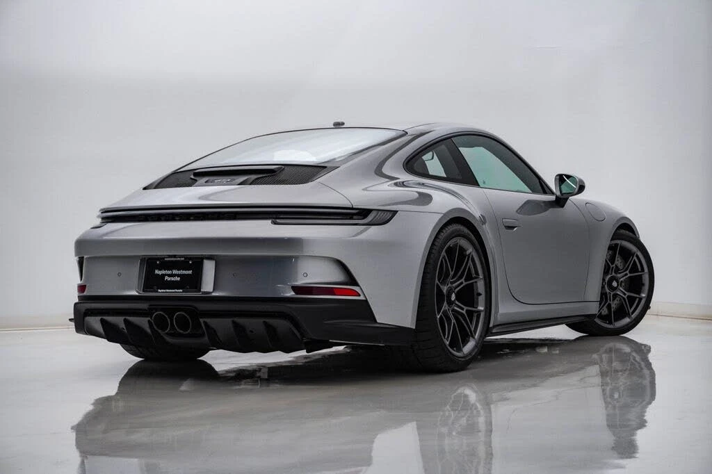 2024 Porsche 992 GT3 - Image 11 of 31