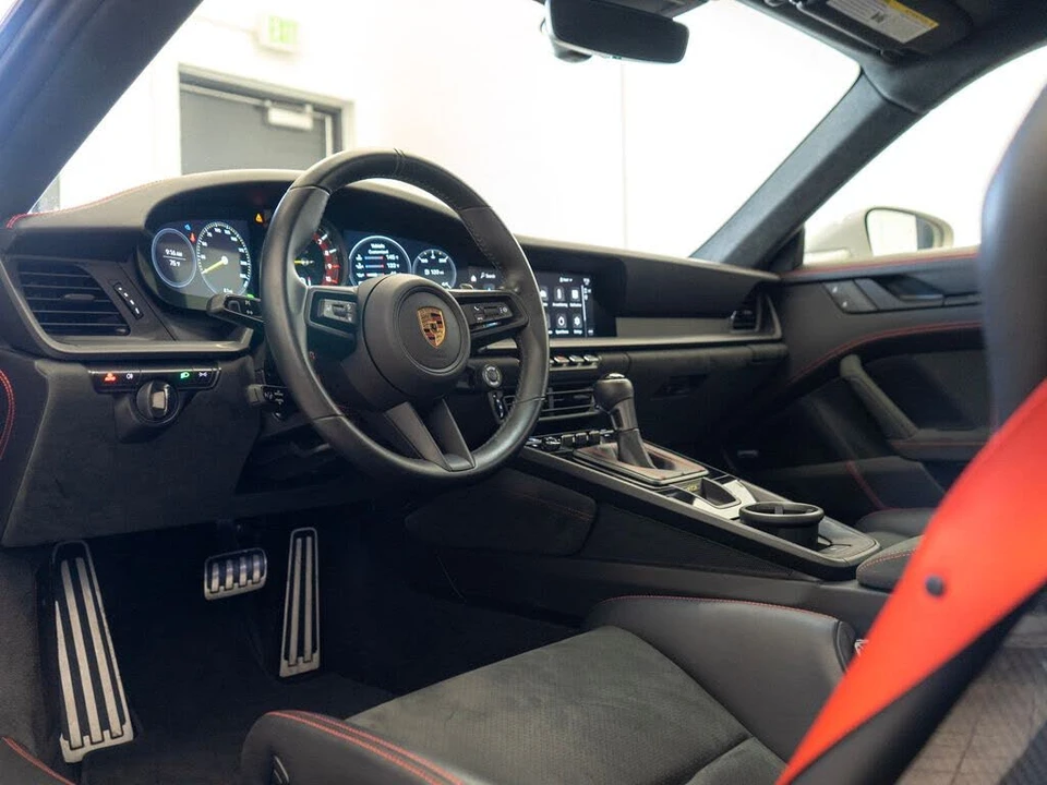 2024 Porsche 992 GT3 - Image 4 of 31