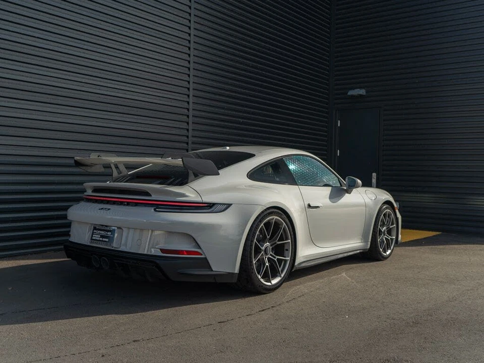 2024 Porsche 992 GT3 - Image 9 of 31