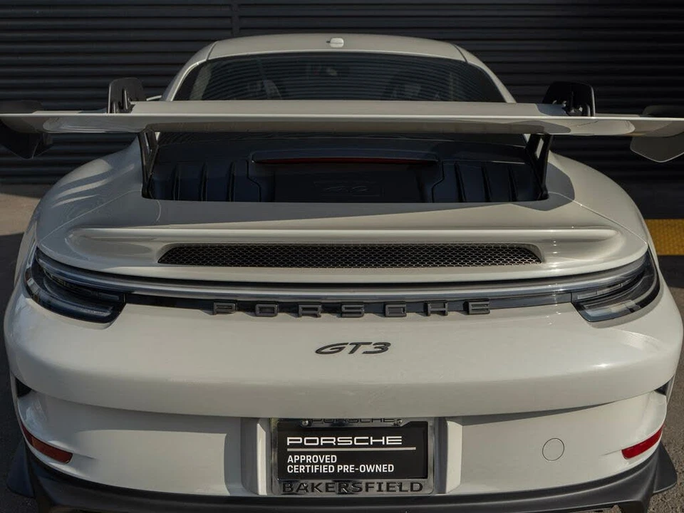 2024 Porsche 992 GT3 - Image 10 of 31