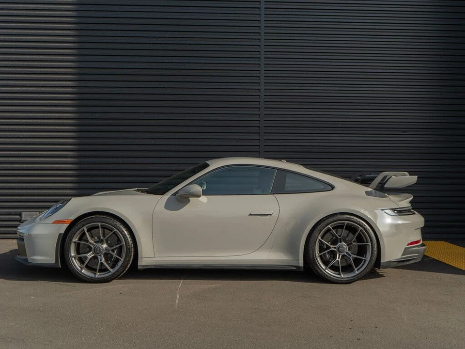2024 Porsche 992 GT3 - Image 2 of 31