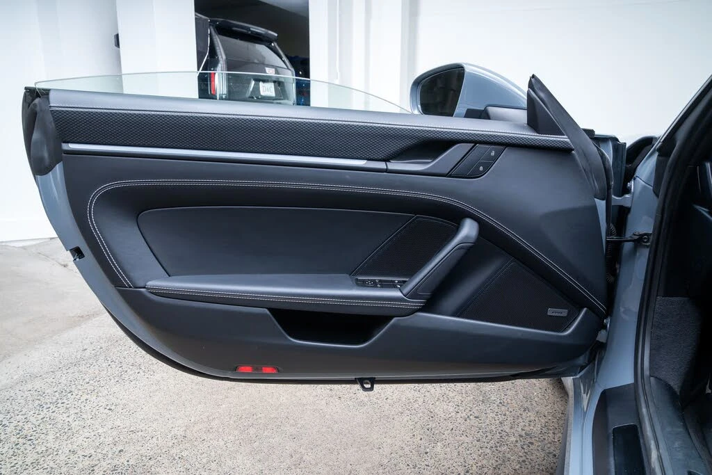 2024 Porsche 992 GT3 - Image 21 of 27
