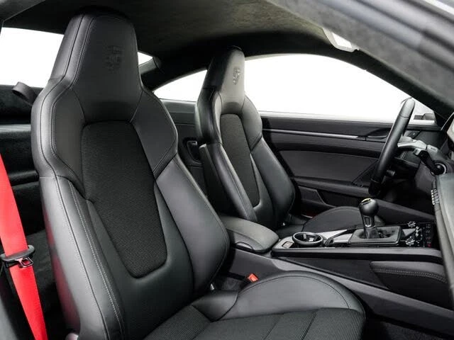 2024 Porsche 992 GT3 - Image 28 of 31