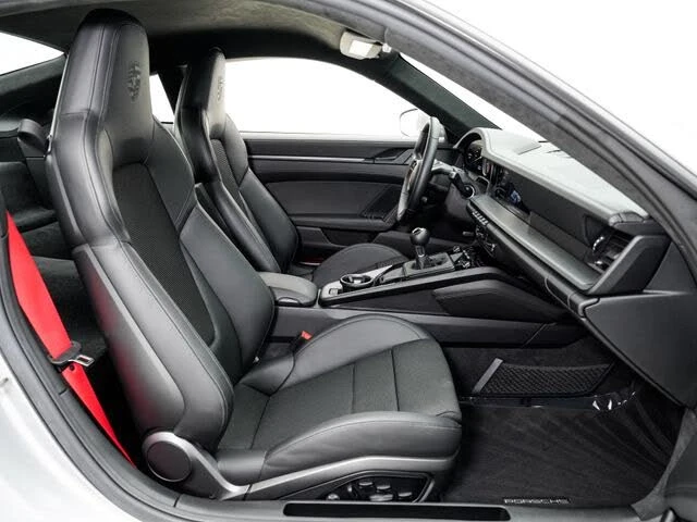 2024 Porsche 992 GT3 - Image 27 of 31