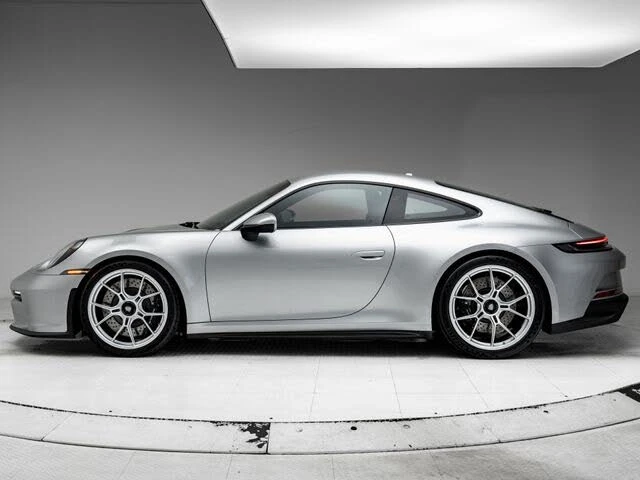 2024 Porsche 992 GT3 - Image 2 of 31