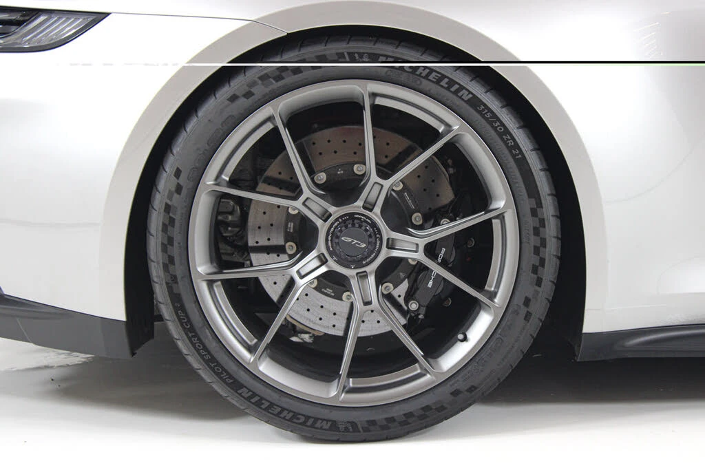 2024 Porsche 992 GT3 - Image 17 of 31
