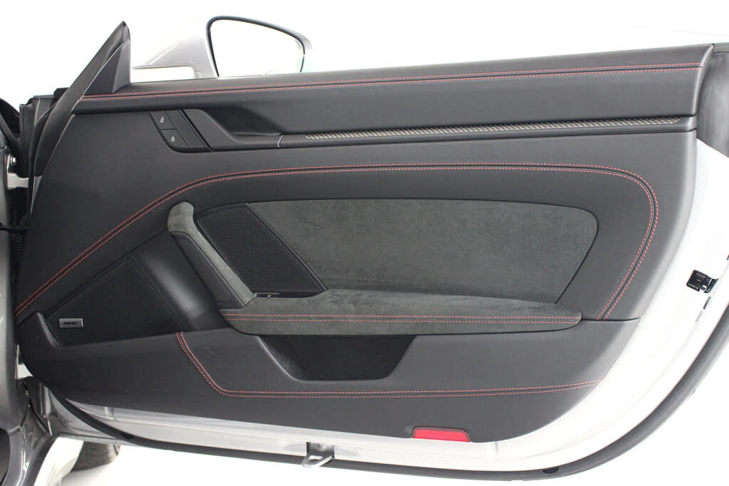 2024 Porsche 992 GT3 - Image 22 of 31