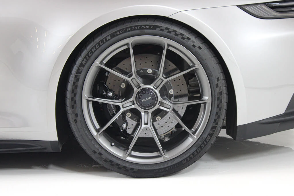 2024 Porsche 992 GT3 - Image 16 of 31