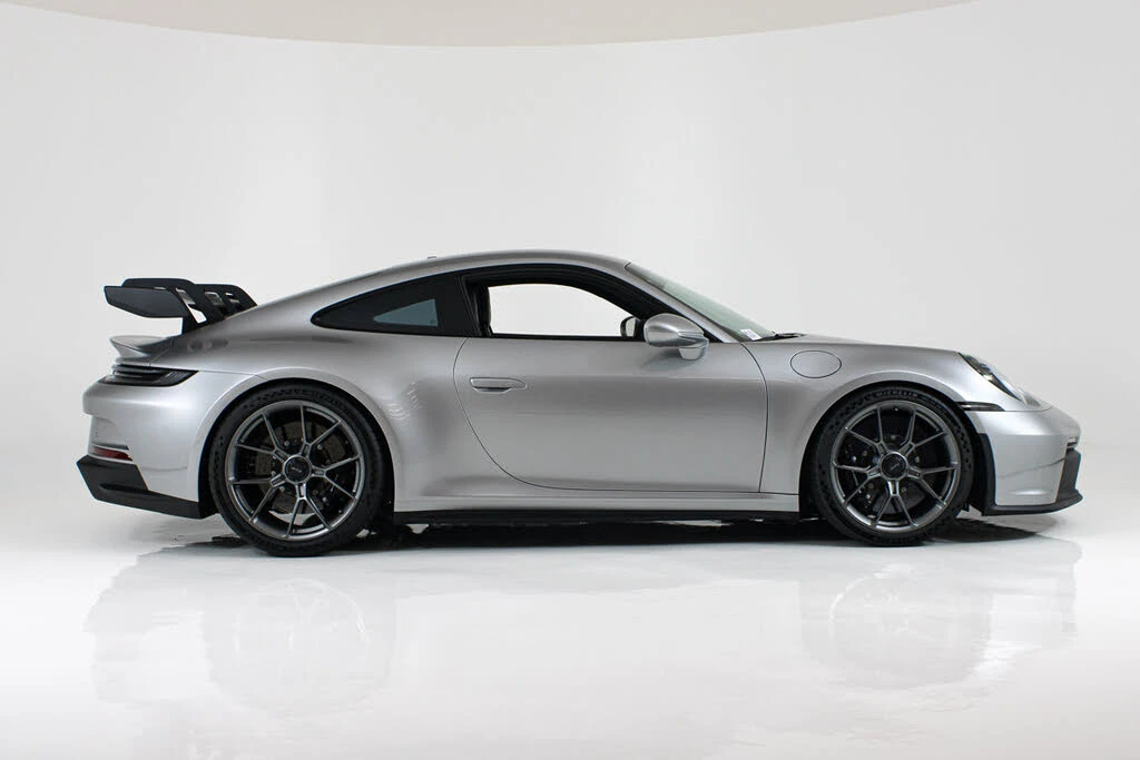 2024 Porsche 992 GT3 - Image 8 of 31