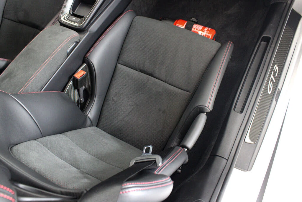 2024 Porsche 992 GT3 - Image 23 of 31