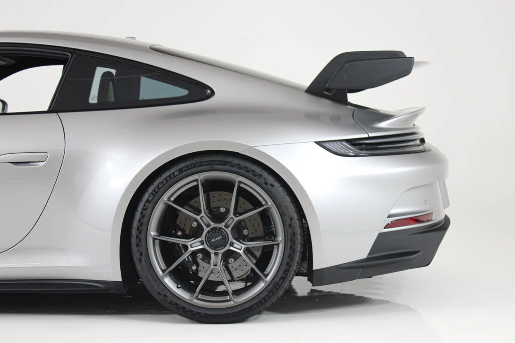 2024 Porsche 992 GT3 - Image 4 of 31