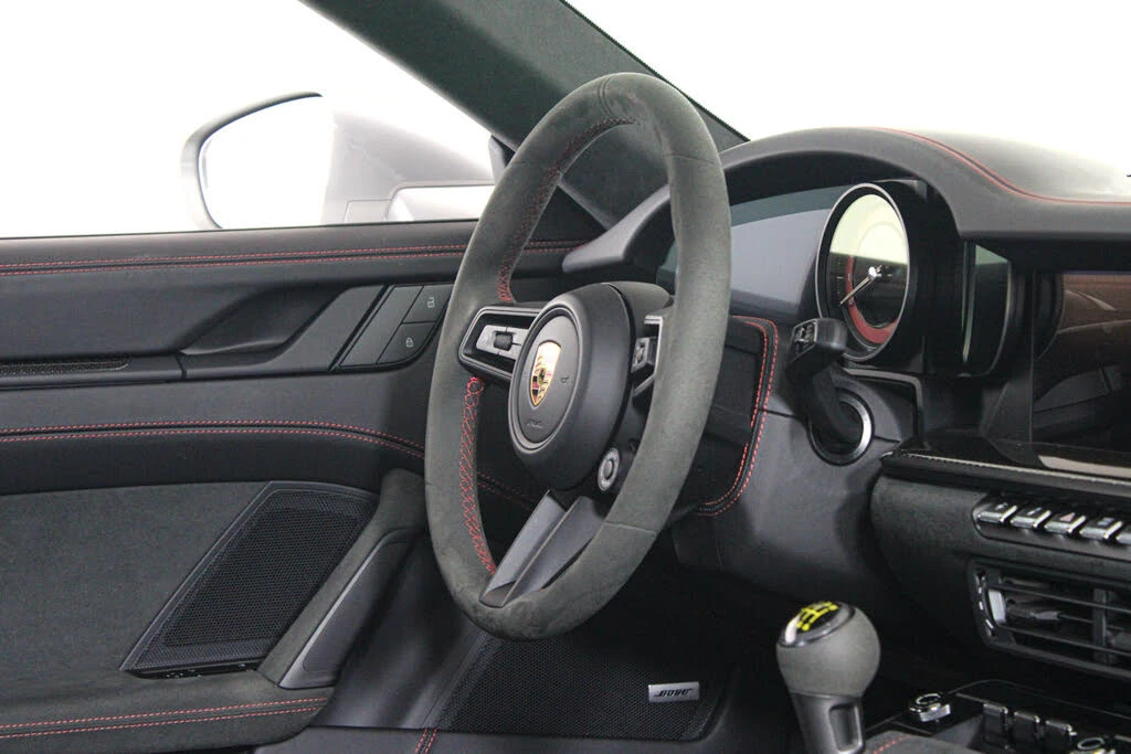 2024 Porsche 992 GT3 - Image 26 of 31