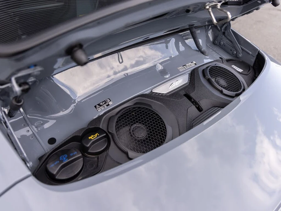 2024 Porsche 992 GT3 - Image 27 of 31