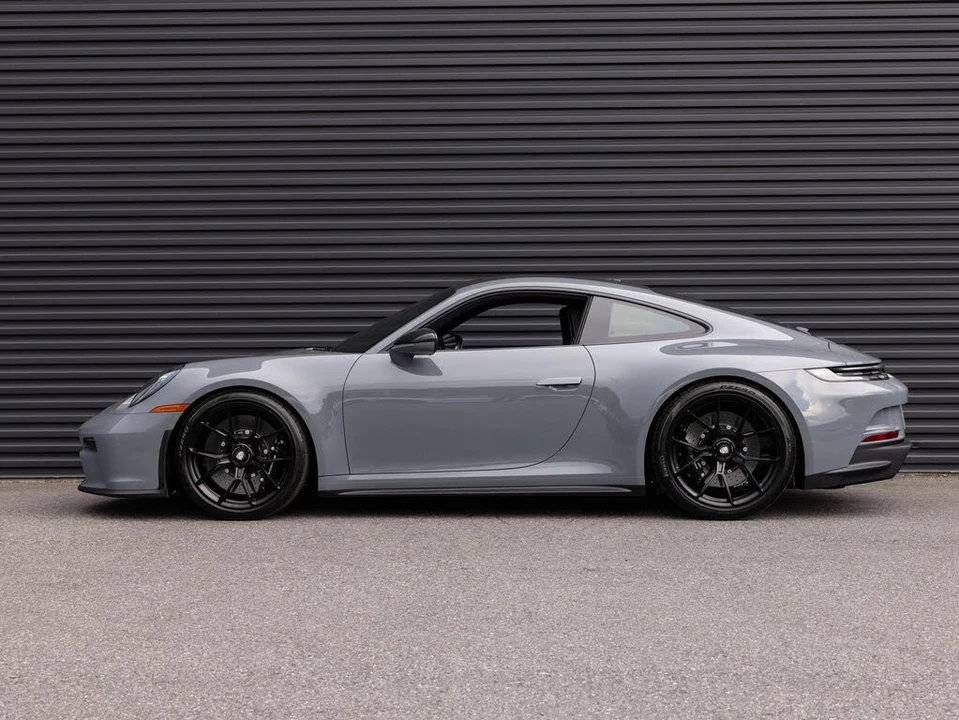2024 Porsche 992 GT3 - Image 2 of 31