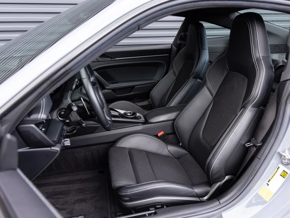 2024 Porsche 992 GT3 - Image 5 of 31