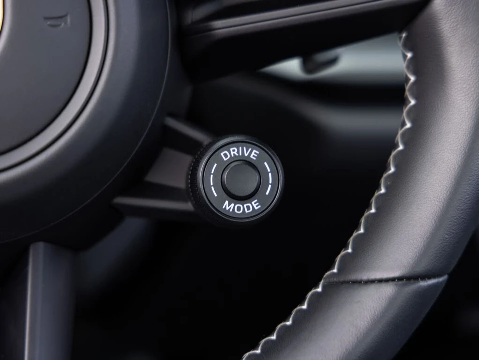 2024 Porsche 992 GT3 - Image 15 of 31