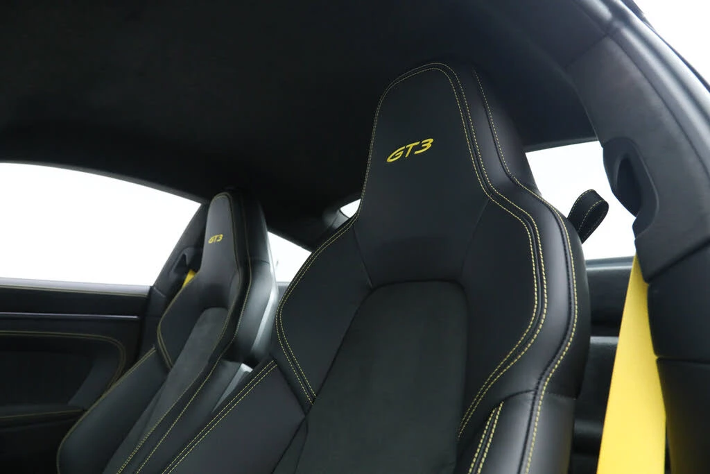 2024 Porsche 992 GT3 - Image 26 of 31