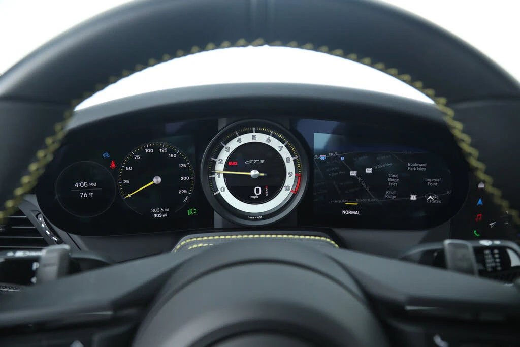 2024 Porsche 992 GT3 - Image 29 of 31