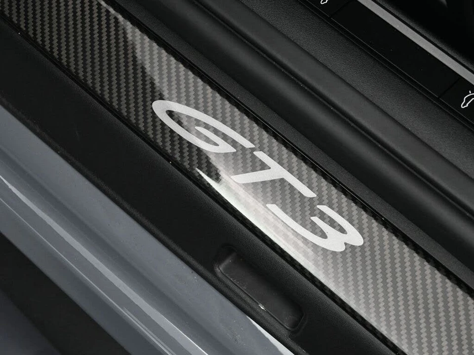 2024 Porsche 992 GT3 - Image 22 of 30
