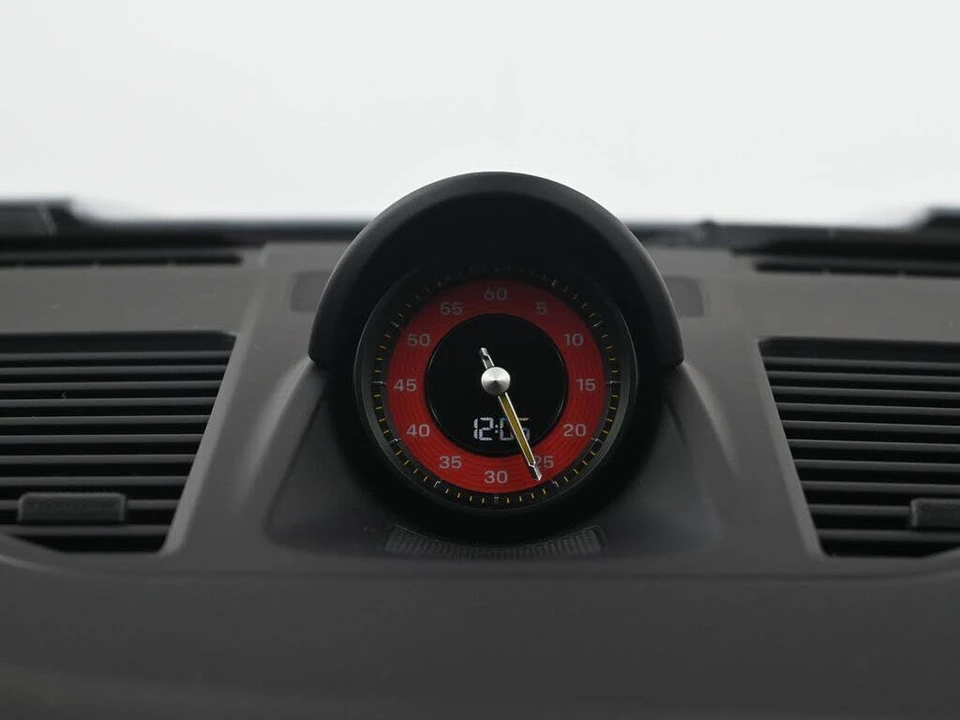 2024 Porsche 992 GT3 - Image 10 of 30