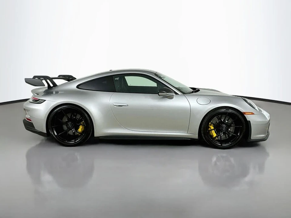 2024 Porsche 992 GT3 - Image 4 of 31