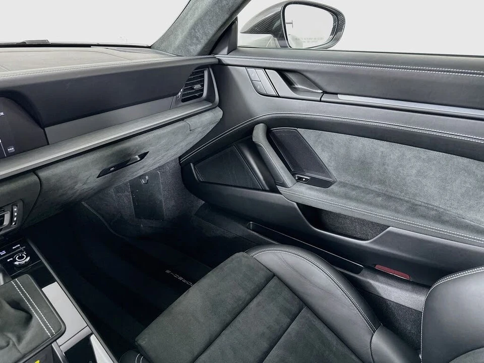 2024 Porsche 992 GT3 - Image 22 of 31