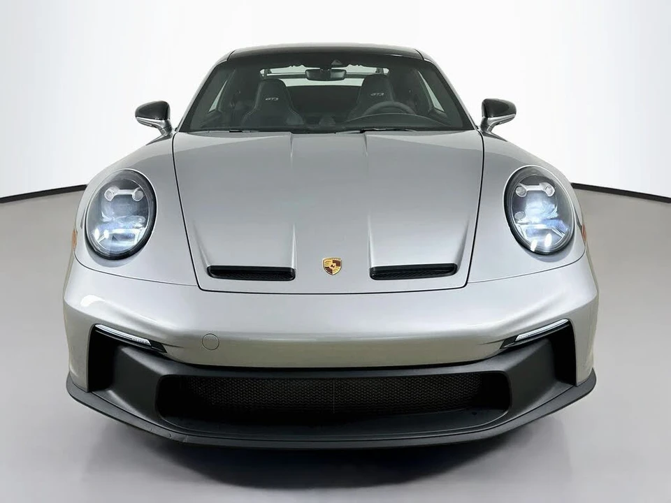 2024 Porsche 992 GT3 - Image 2 of 31