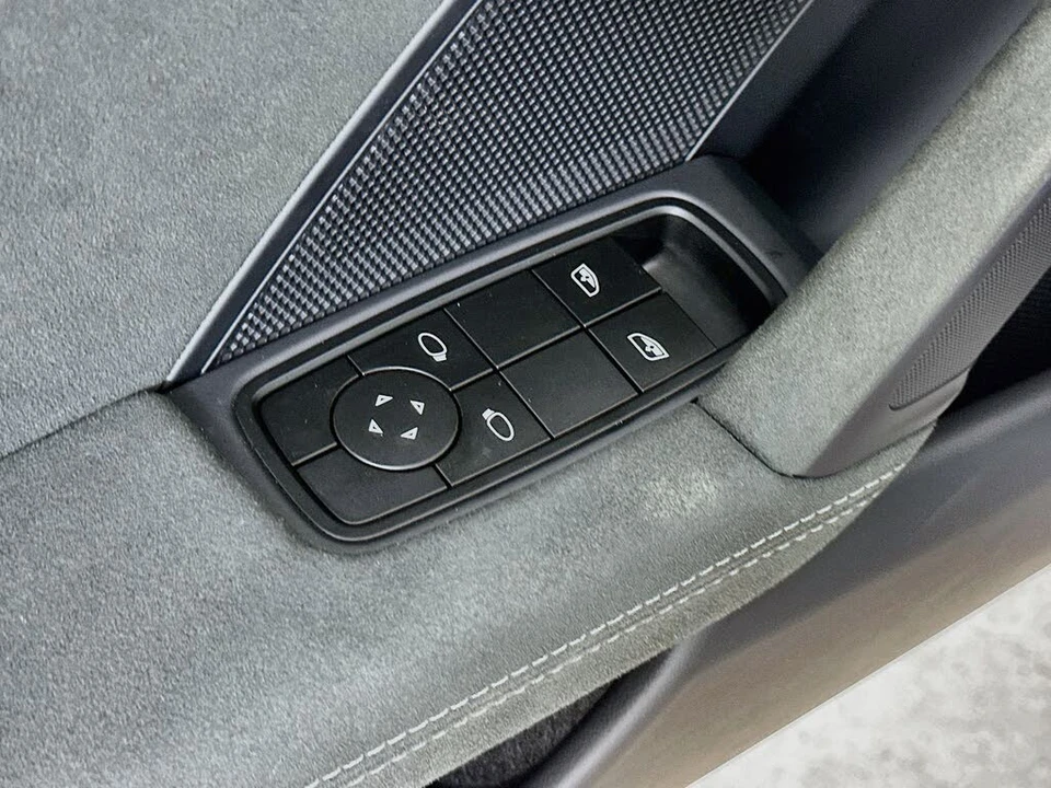 2024 Porsche 992 GT3 - Image 16 of 31