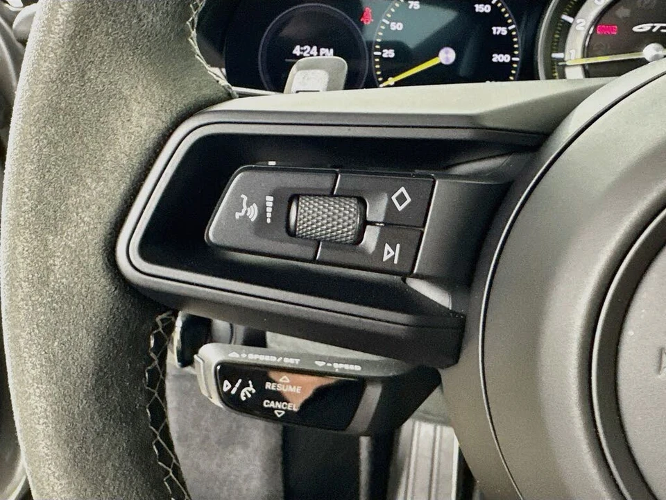 2024 Porsche 992 GT3 - Image 17 of 31