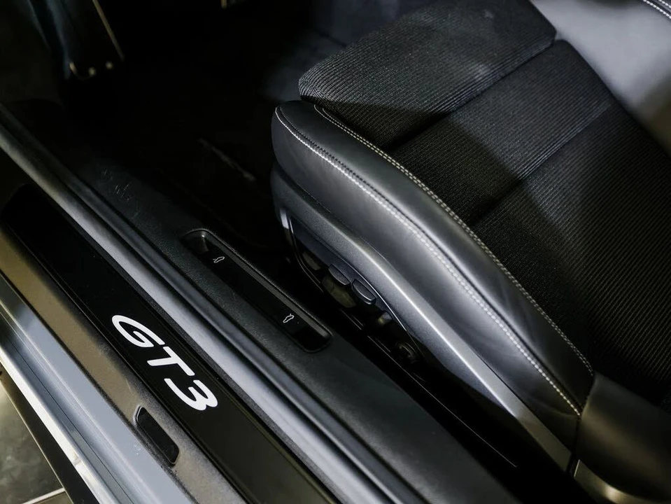 2024 Porsche 992 GT3 - Image 14 of 28